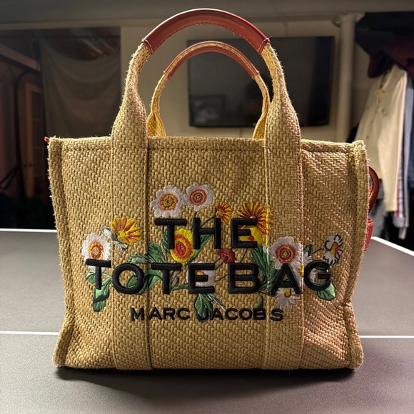 Marc Jacobs Handbags - Marc Jacobs The Tote Bag Floral Embroidered Raffia Straw Small Tote Tan Red